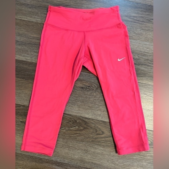 Nike Dri-FIT Pink Cropped 16" Leggings with Rear Pocket - Size XS - Picture 3 of 8